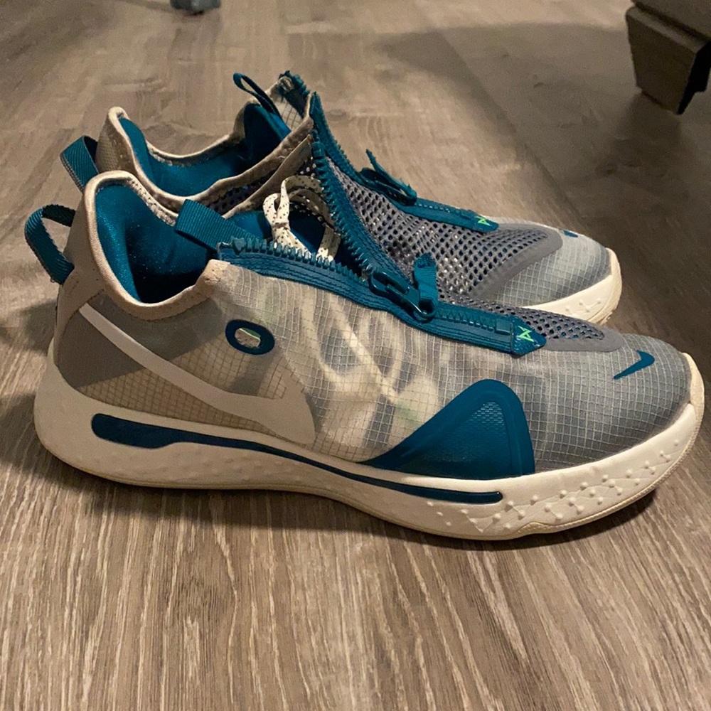 Nike PG4 basketball shoes